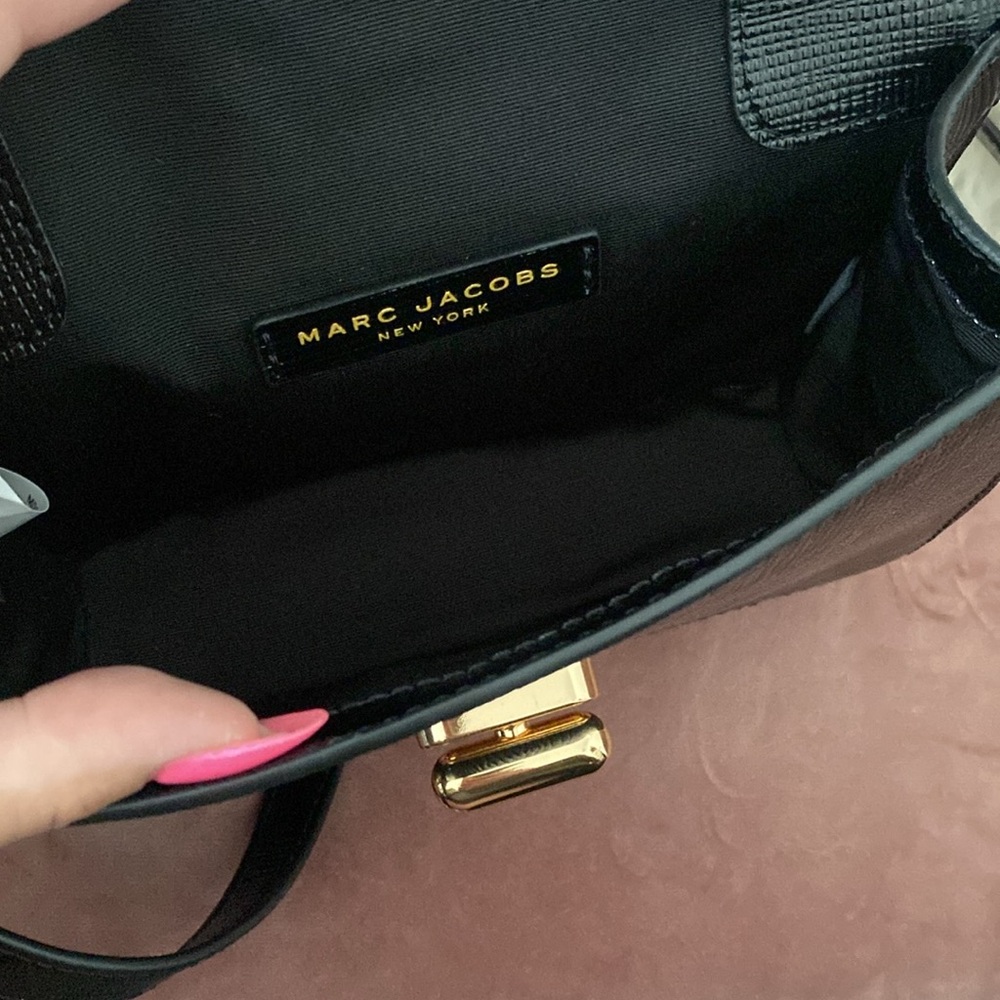 MARC JACOBS Turnlock Crossbody Bag Like New Condition! - Picture 10 of 14